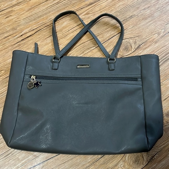 Tommy Hilfiger Handbags - Tommy Hilfiger ShoulderTote Purse